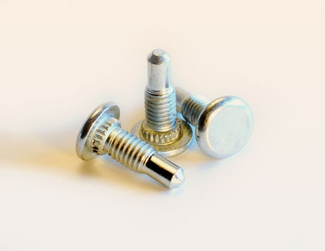 Flachkopfschraube f&uuml;r  die Automotive